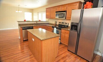 3912 Heatherwood Cir in Johnstown, CO - Building Photo - Building Photo