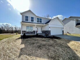 733 Maxwell Ct in Germantown, OH - Building Photo