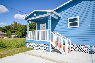 239 Broadhurst in Houston, TX - Building Photo - Building Photo