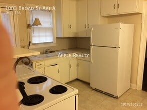 1003 Broad St in Durham, NC - Building Photo - Building Photo