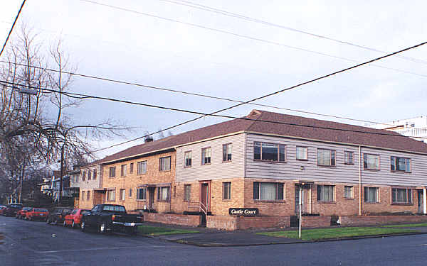 2011-2041 NE Clackamas St in Portland, OR - Building Photo - Building Photo