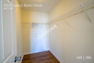 3913 Candle Berry Dr in Indianapolis, IN - Building Photo - Building Photo