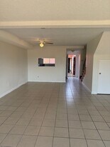 3446 Rainbow Ln in Highland, CA - Building Photo
