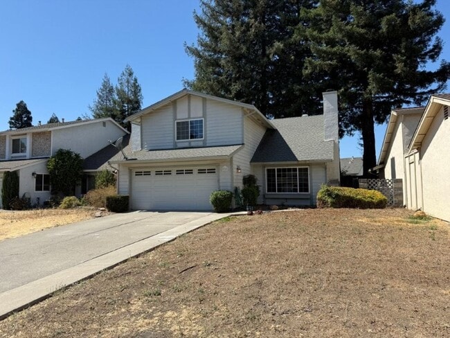 210 POWDER in Vacaville, CA - Building Photo - Building Photo