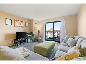 401 S 1st St in Minneapolis, MN - Building Photo