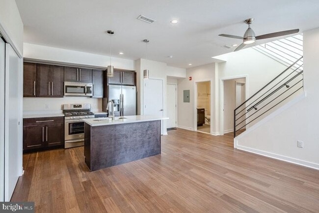 property at 934 S 5th St