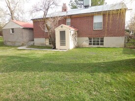 977 E 5600 S in Murray, UT - Building Photo