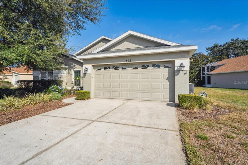 322 Greenwich Cir in Spring Hill, FL - Building Photo