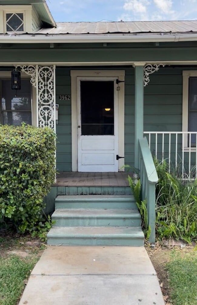 property at 3958 Locust St
