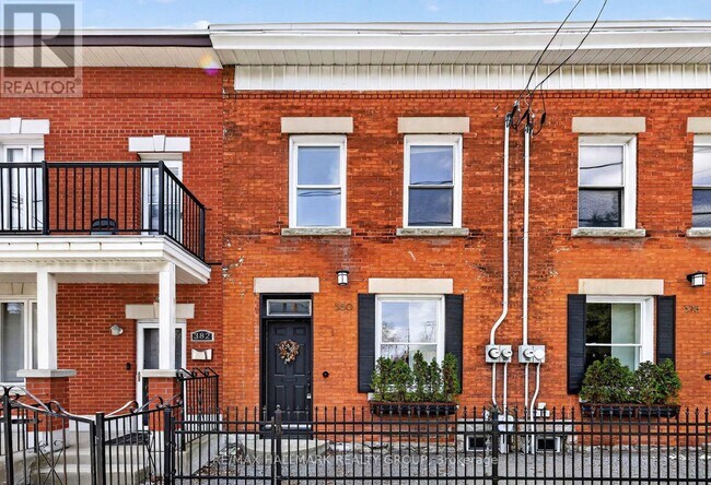 380 Booth St in Ottawa, ON - Building Photo - Building Photo