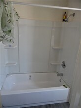 208 Mohawk Dr in Henderson, NV - Foto de edificio - Building Photo