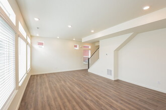 4738 N Tower Dr in Denver, CO - Building Photo - Building Photo