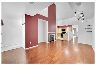 18721 E Water Dr in Aurora, CO - Foto de edificio - Building Photo