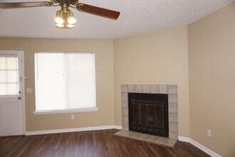 791 Assisi Ln in Atlantic Beach, FL - Foto de edificio - Building Photo