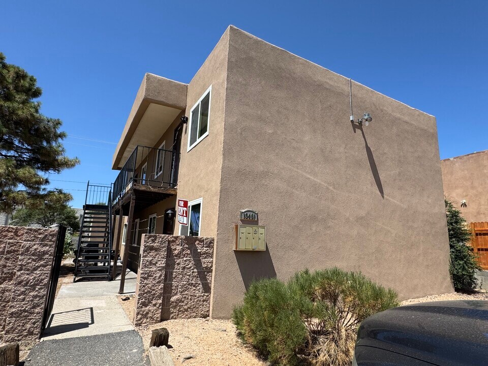 13401 Fruit Ave NE, Unit B in Albuquerque, NM - Building Photo