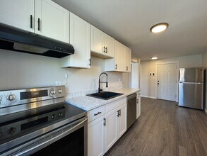 4359 Lake Ave, Unit 4361 Lake Ave. - Unit 2 in Rochester, NY - Building Photo - Building Photo