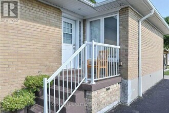 74 Tansley Ave in Toronto, ON - Building Photo - Building Photo