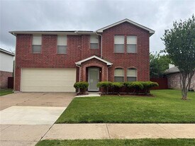 812 Ericville Dr in Arlington, TX - Building Photo