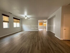 8278 W Charter Oak Rd in Peoria, AZ - Building Photo - Building Photo