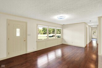 11055 Ruckle St in Indianapolis, IN - Building Photo - Building Photo