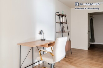 2333 Calle Del Mundo, Unit SI FL3-ID2135 in Santa Clara, CA - Building Photo - Building Photo