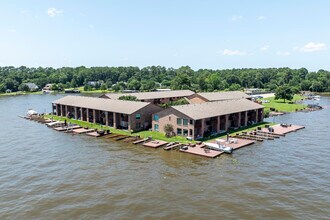 LakePointe in Montgomery, TX - Building Photo - Building Photo