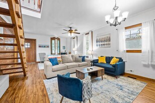 912 Little Bay Ave in Norfolk, VA - Building Photo