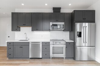 1200 Danmann Ave in Pacifica, CA - Building Photo - Building Photo