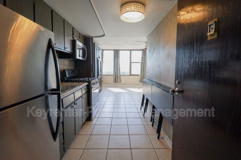 410 W 7th St in Tulsa, OK - Building Photo