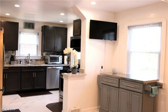 1222 Castleton Rd in Cleveland Heights, OH - Building Photo - Building Photo