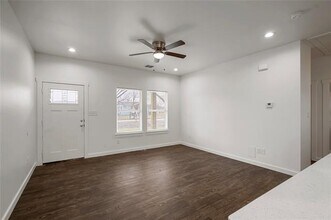 10117 Royce Dr in Dallas, TX - Building Photo - Building Photo