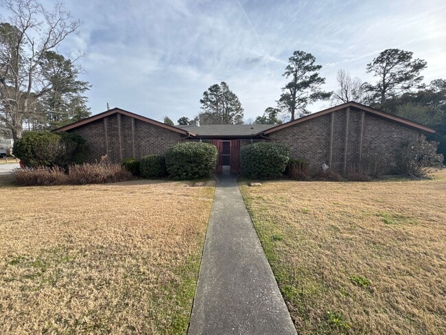 property at 2713 Wicklow Dr