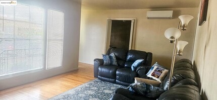 25 Dimaggio Ave in Pittsburg, CA - Building Photo - Building Photo