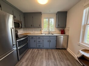 85 Hokum Rock Rd in Dennis, MA - Building Photo - Building Photo