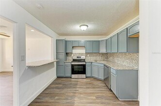 818 Padgett Ave in Sarasota, FL - Building Photo - Building Photo