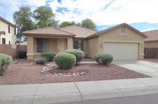 12511 W Glenrosa Dr in Litchfield Park, AZ - Building Photo