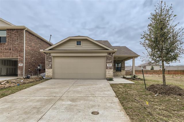 9120 Flowering Dogwood Ln in McKinney, TX - Foto de edificio