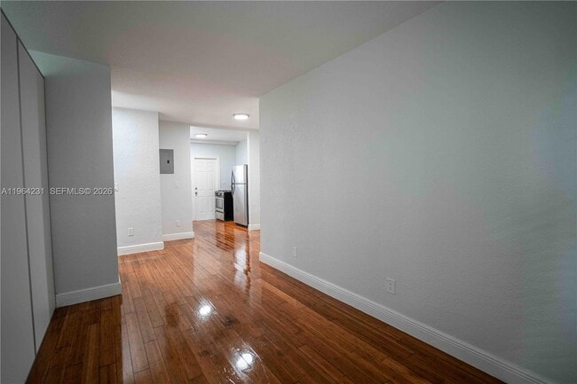 7325 Carlyle Ave in Miami Beach, FL - Building Photo - Building Photo