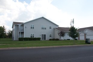 841-849 St. Albert The Great Dr in Sun Prairie, WI - Building Photo