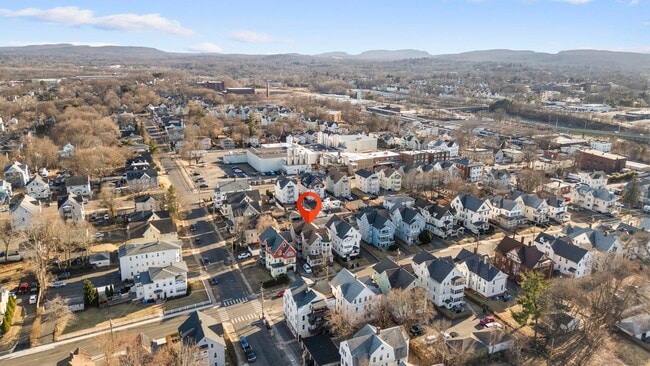 351 Chestnut St in New Britain, CT - Building Photo - Building Photo