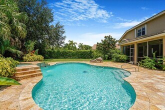 19059 Skyridge Cir in Boca Raton, FL - Building Photo - Building Photo