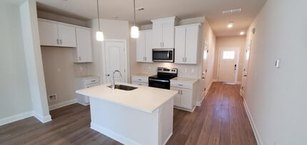 1541 Olympic Ln in Lebanon, TN - Building Photo - Building Photo