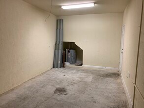 3236 NW 31st Terrace in Lauderdale Lakes, FL - Building Photo - Building Photo