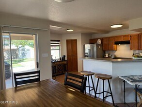 1485 Desierto Rico Ave in El Paso, TX - Building Photo - Building Photo
