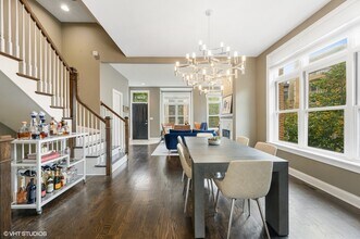2330 W Wabansia Ave in Chicago, IL - Building Photo - Building Photo