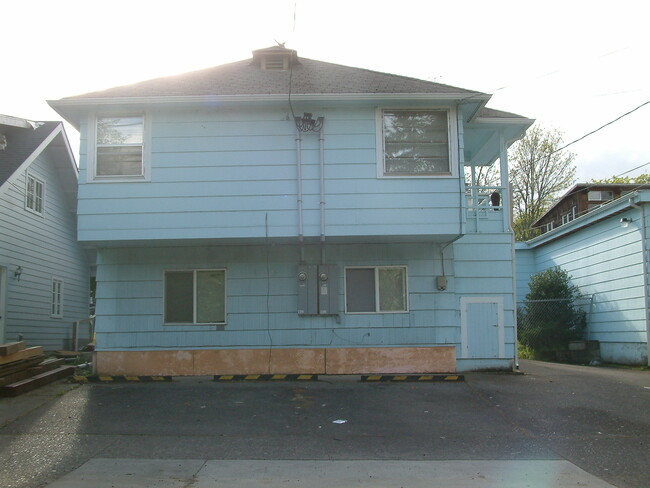 1946 Emerald Alley, Unit #1