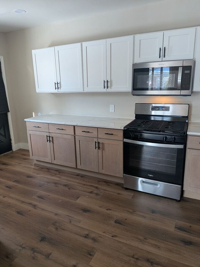 property at 1043 Meade Ave