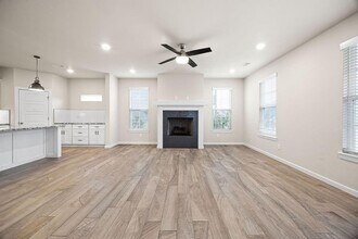 1721 W Whitney Ln in Rogers, AR - Building Photo - Building Photo