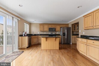 1521 Jason Dr in Cinnaminson, NJ - Building Photo - Building Photo