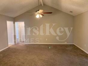 8519 Avington Rd in La Porte, TX - Building Photo - Building Photo